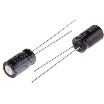 170-1293 RS PRO �d���R���f���T 4.7��F RS PRO 46975968