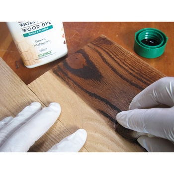 ブライワックス・ウォーターベース・ウッドダイ BRIWAX