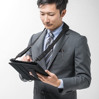 ショルダーベルト付きタブレットPCケース(7.9～10.5インチまで対応) サンワダイレクト