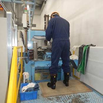 疲労軽減/滑り止め 発泡ゴム製マット【ばぶラバ】 北海道ゴム工業所