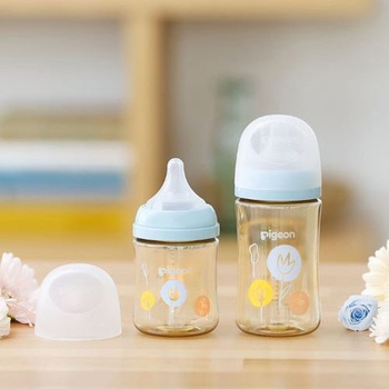 母乳実感 哺乳びん(プラスチック製) ピジョン