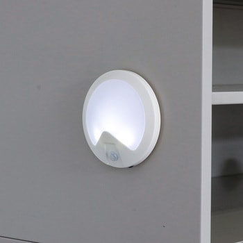 LEDセンサーライト 丸型 明暗感度調整・調光機能付き 4WAY モノタロウ