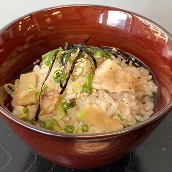 [冷凍] マルハニチロ 天然国産真鯛の鯛めし 320g マルハニチロ