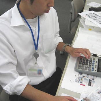 IDカード用名札(ストラップ付・リール付/黒) エスコ