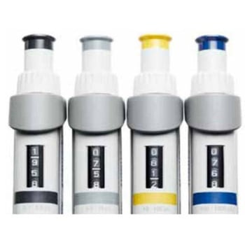 Eppendorf ResearchR plus 3-pack， epT.I.P.S.Rボックスまたはチップサンプルとボールペンを含む Eppendorf(エッペンドルフ)