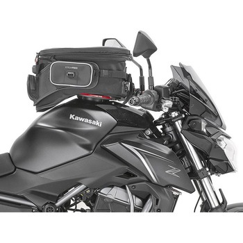 スクリーン Kawasaki Z650 1719 スモーク dim. H×W 28×33 cm フィッティングキット付属 GIVI(ジビ)