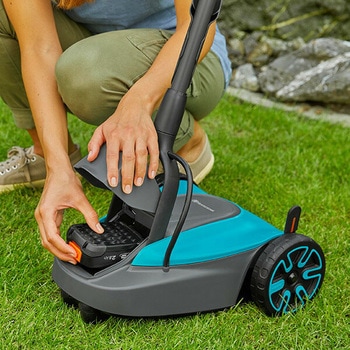 充電式 手押し芝刈り機 HandyMower 14620-56 GARDENA(ガルデナ)