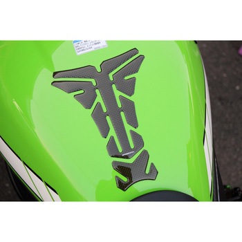 カーボンタンクパッド 汎用 SPEEDRA(SSK)