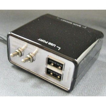 リバーシブル2USB+2連バックソケット 12/24V兼用 3.6A プロキオン