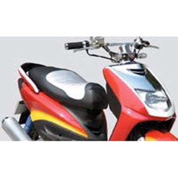 *スポーツシート(シルバー)シグナスX125 KITACO