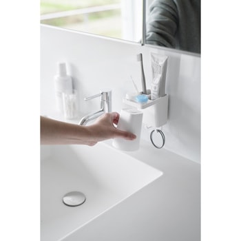 フィルムフック1人用歯ブラシホルダー&マグネットタンブラー タワー ホワイト - 山崎実業