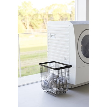 折り畳み脚付きランドリーバスケット タワー ブラック - 山崎実業