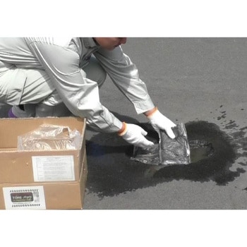 全天候型ポットホール用緊急補修材toke・パック 東亜道路工業