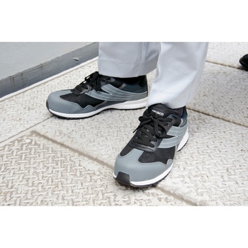 超耐滑樹脂先芯入りスニーカーグッディG TRUSCO