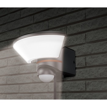 ACセンサーライト 自動点灯 常時点灯に切り替え可能 周囲の照度を調整可能 屋外 防水仕様(IP45 防噴流形) 防雨プラグ仕様 屋外配線に最適  赤色警告灯 電源直結対応 - ELPA