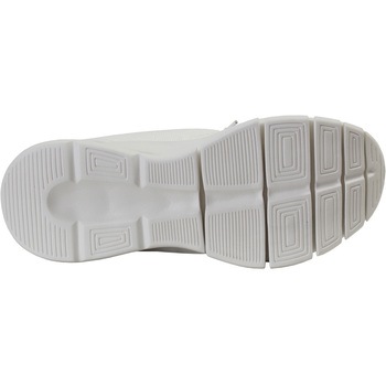 Wrangler フロートウォーク スター・トレーディング