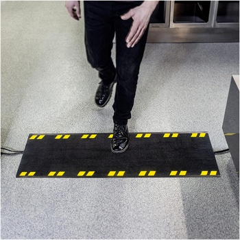 ケーブルマット1200x400mm セーフラン安全用品