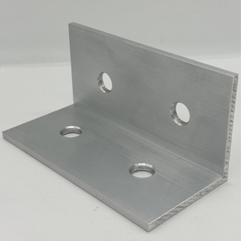 【オーダー】A6063アングル 4穴×サイズカット ノーブランド