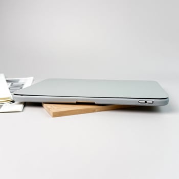 11インチiPad (A16)/iPad (第10世代) 360度回転スタンド機能 背面クリアフラップケース オートスリープ機能 Apple Pencilホルダー付 Smart Stock