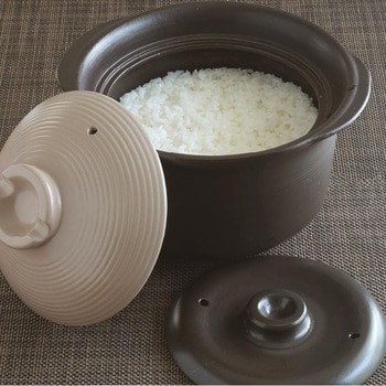 陶器の炊飯鍋 おいしいごはんや讃 リビング