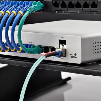 SFP28モジュール/Cisco SFP-25G-SR-S互換/25Gbps/LCコネクター/マルチモードファイバー (MMF)/最大100m/850nm Tx Rx/DDM DOM/25ギガビット 光トランシーバー StarTech.com