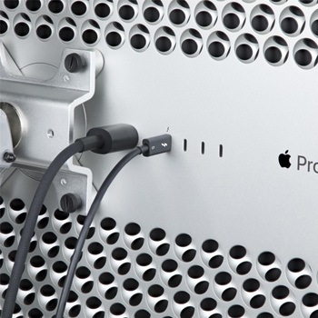 Thunderbolt 5ケーブル/50cm/8K60Hz/80Gbps 最大120Gbps/240W PD/Thunderbolt認証品/USB-C/4互換/ブラック/高速データ転送 急速充電 StarTech.com