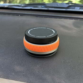 MagSafe対応 車載ホルダー ダッシュボード用 真空吸着固定 Bタイプ ブラック MagSafe非対応機種・ケースも使える 車体固定補助 - Smart Stock