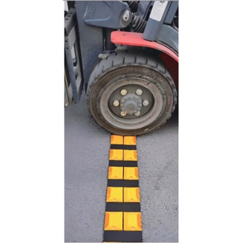 巻き式仮設ハンプ アラオ