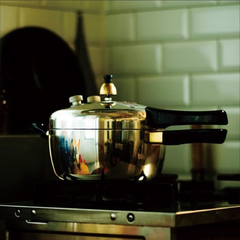 アルミ片手圧力鍋 鋳物屋