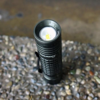 フォーカススリムタクティカルライト 1000LM Nicron(ニクロン)