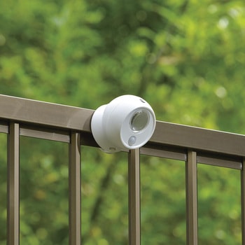 電池式 人感センサーボールライト IP65 防水防塵 マグネット式 屋外対応 オーム電機