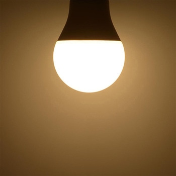 LED電球 E26 40形相当 動体・明暗センサー付 カバー付き器具対応 オーム電機