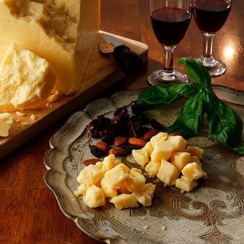 [冷蔵]北海道100 芳醇ゴーダ クラッシュ 雪印メグミルク