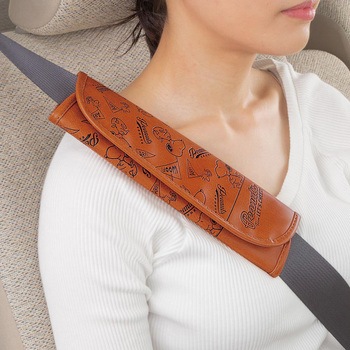 ファンシー シートベルトパッド スヌーピーチア2 - ボンフォーム