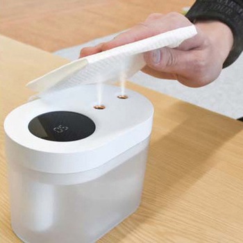 片手でさっと周りを除菌「センサー式デュアル消毒ディスペンサー」 サンコー(電子機器)