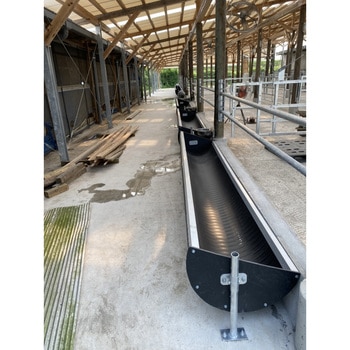 フィードボックス(牛舎用飼槽) タバタ(Tabata)