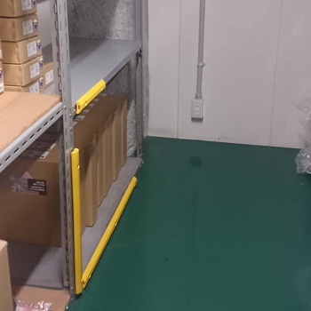 什器用ガード(マグネットタイプ) 信栄物産