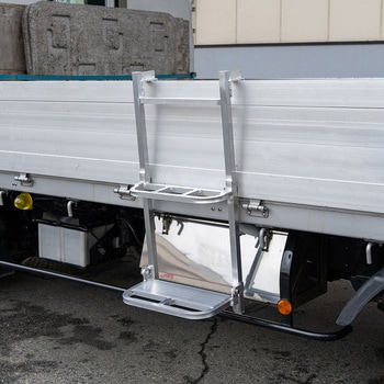 トラック昇降ステップ 長谷川工業