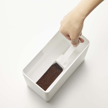 バルブ付き密閉コーヒーキャニスター&フィルター収納ケース タワー ホワイト 山崎実業