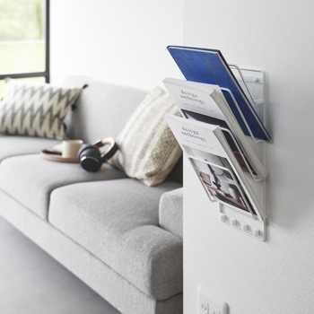 石こうボード壁対応ウォールタブレットホルダー タワー 4段 ホワイト - 山崎実業