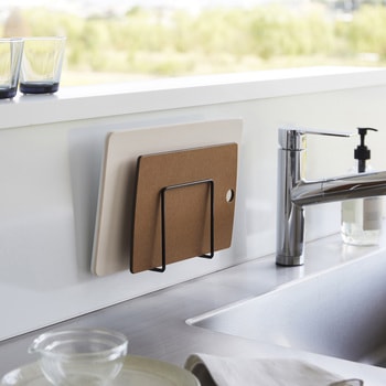 フィルムフックまな板ホルダー タワー ホワイト - 山崎実業