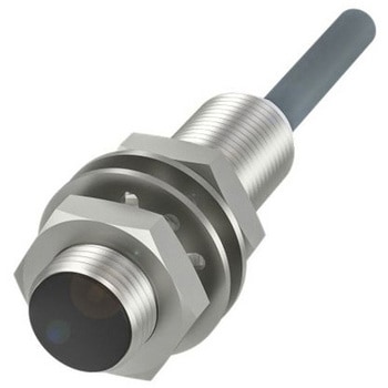誘導型近接センサ バレル形 検出範囲 2.4 mm ねじの呼び M12 x 1 Flush BALLUFF