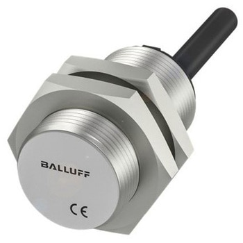 誘導型近接センサ バレル形 検出範囲 6.4 mm ねじの呼び M18 x 1 Flush BALLUFF