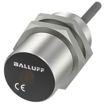 誘導型近接センサ バレル形 検出範囲 8.1 mm ねじの呼び M30 x 1.5 Flush BALLUFF
