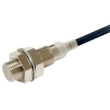 近接センサ バレル形 検出範囲 4 mm ねじの呼び M12 x 1 埋込型 IO-Link オムロンヘルスケア