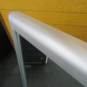 スタンド式ミラー”AGミラー” - 足立硝子