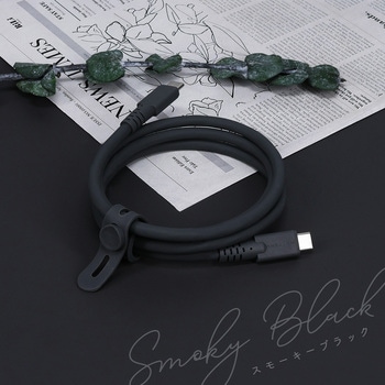 しなやかで絡まない シリコンケーブル 40Gbps(USB4 Gen3x2)対応 PD240W USB-C to USB-C 1m 映像出力対応 急速充電 2年保証 MOTTERU