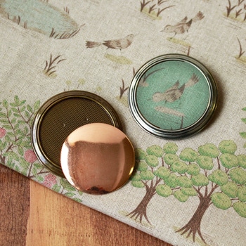 銅板付き アンティークデザイン ブローチ台 丸 NBK