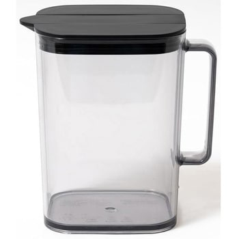 棚に収まる冷水筒1.2L アスベル