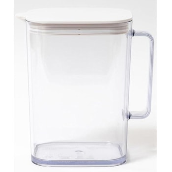 棚に収まる冷水筒1.2L アスベル
